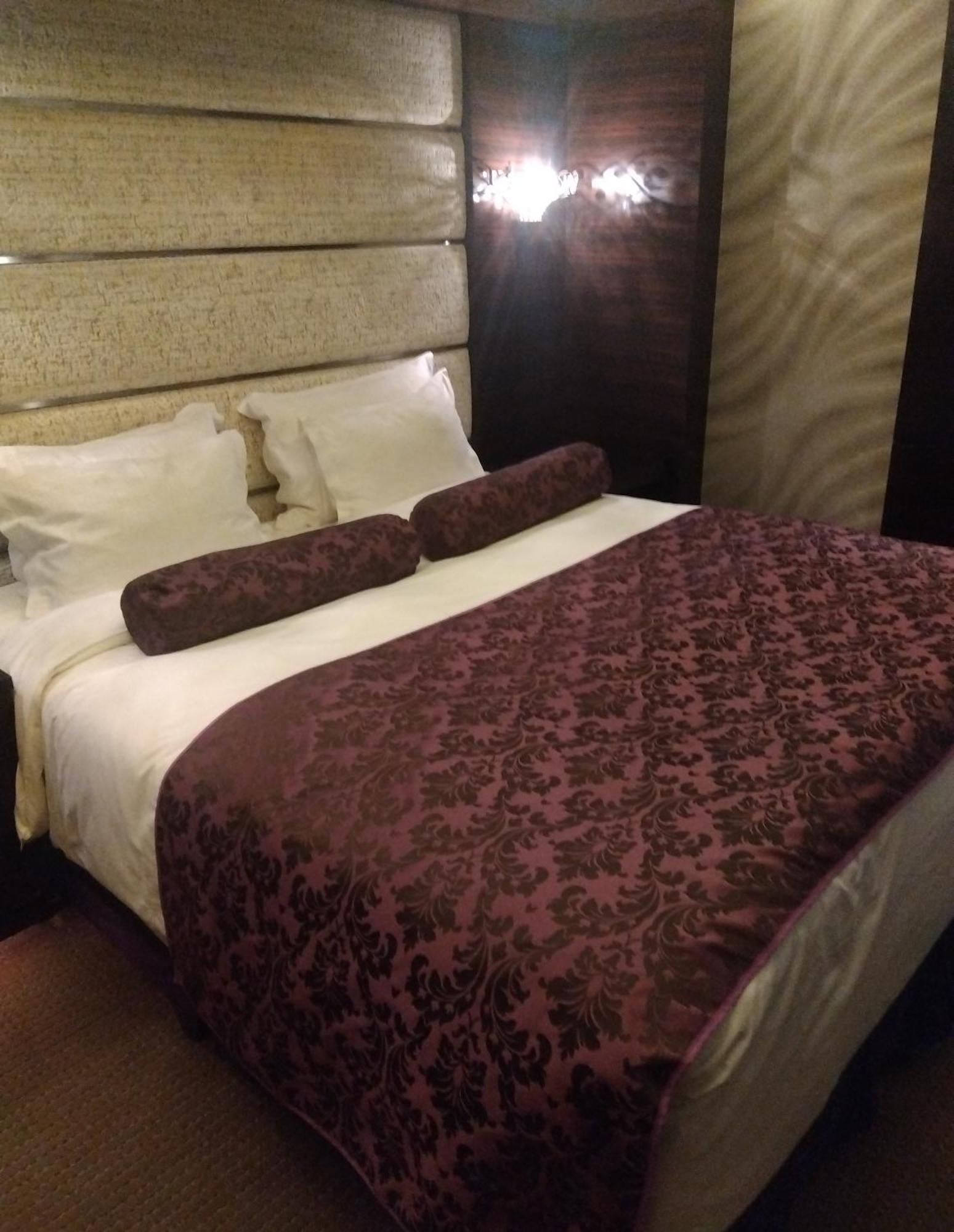Hotel The Glanz Токио Екстериор снимка